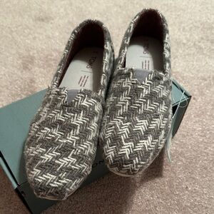 TOMS Men's Herringbone Gray Slip-Ons